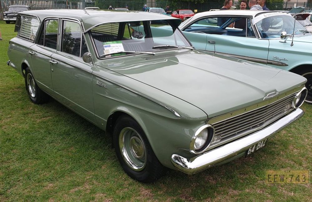 Barry McLean's AP5 Safari Wagon